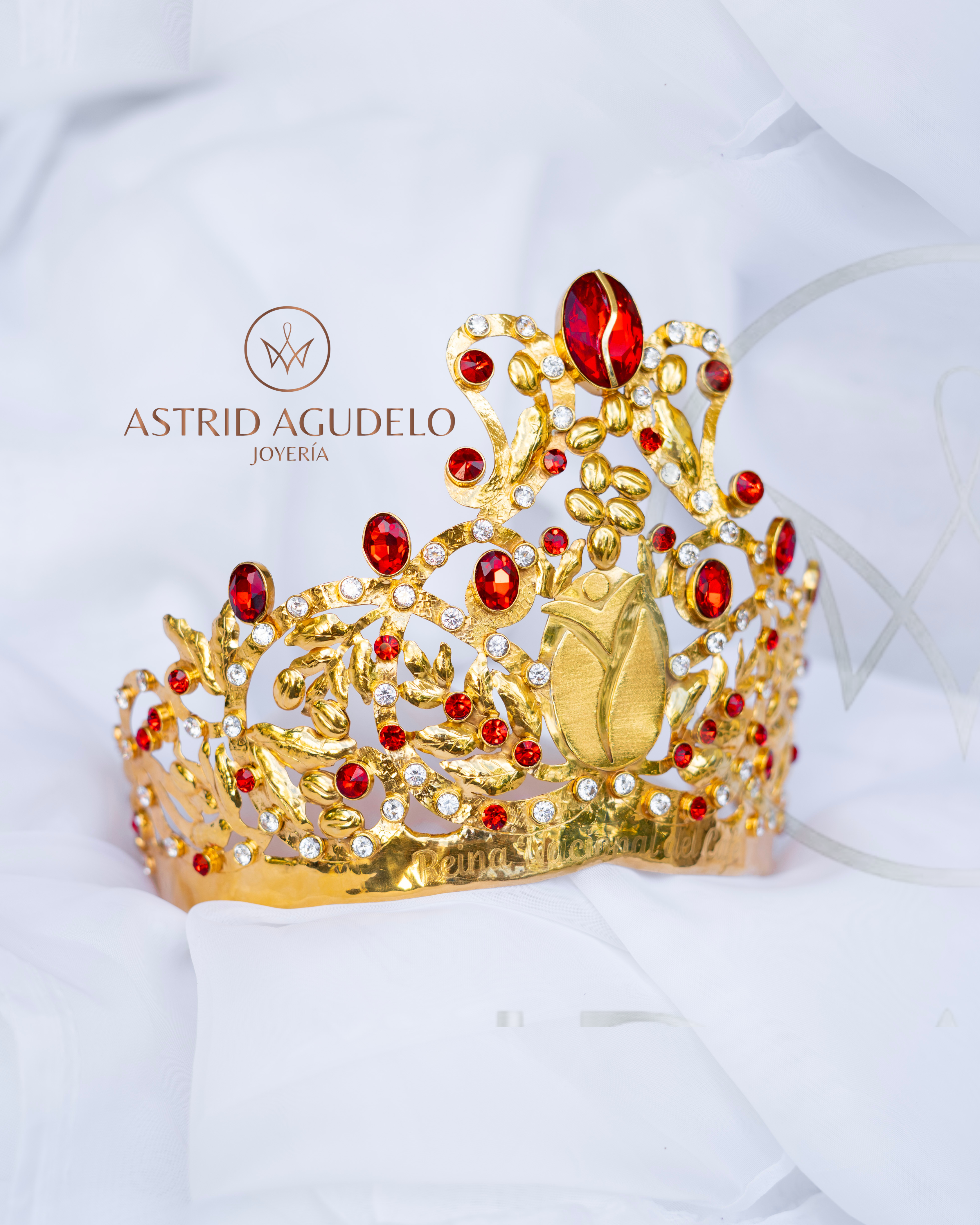 Corona Reina Nacional del café